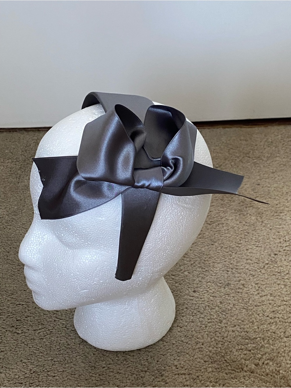 NWT Susan Daniels Gray Satin Bow Headband